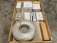 Partij installatiemateriaal - afbeelding 1 van  10
