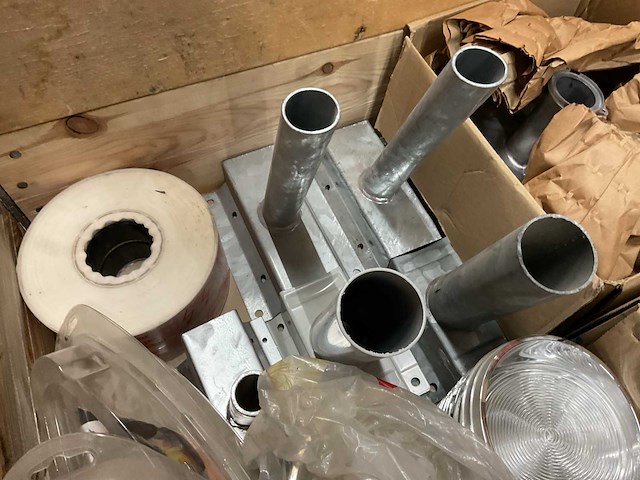 Partij installatiemateriaal - afbeelding 6 van  7