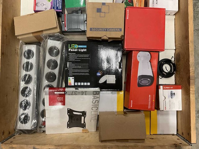 Partij installatiemateriaal - afbeelding 3 van  10