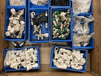 Partij installatiemateriaal - afbeelding 2 van  3
