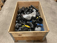 Partij installatiemateriaal - afbeelding 1 van  3