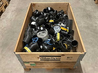 Partij installatiemateriaal - afbeelding 1 van  3