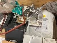 Partij installatiemateriaal - afbeelding 2 van  12