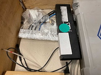 Partij installatiemateriaal - afbeelding 2 van  12