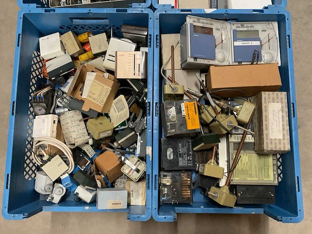 Partij installatiemateriaal - afbeelding 2 van  7