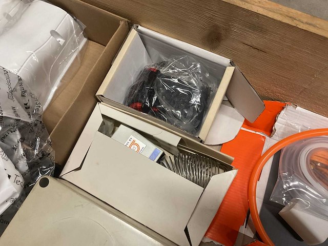 Partij installatiemateriaal - afbeelding 8 van  10