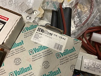 Partij installatiemateriaal - afbeelding 5 van  9