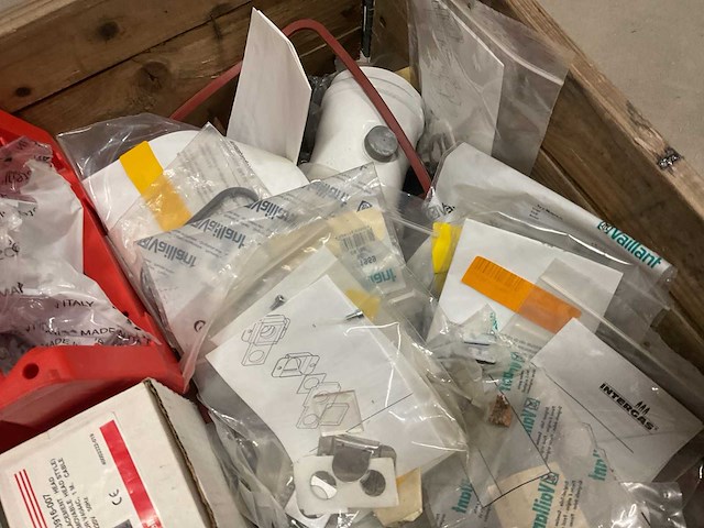 Partij installatiemateriaal - afbeelding 8 van  9