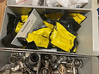 Partij installatiemateriaal - afbeelding 10 van  12