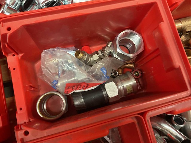 Partij installatiemateriaal - afbeelding 3 van  14