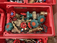 Partij installatiemateriaal - afbeelding 10 van  14