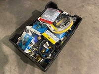 Partij installatiemateriaal - afbeelding 3 van  4