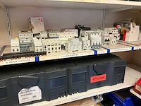Partij installatiemateriaal - afbeelding 11 van  62