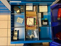 Partij installatiemateriaal - afbeelding 37 van  62