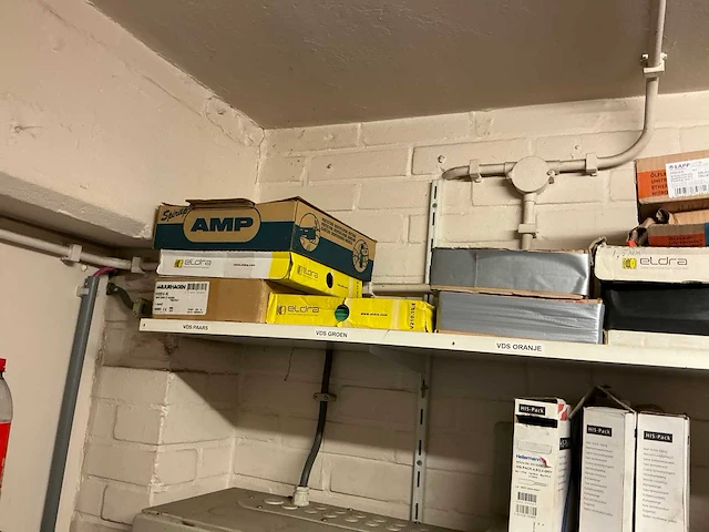 Partij installatiemateriaal - afbeelding 34 van  62