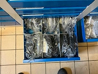 Partij installatiemateriaal - afbeelding 46 van  62