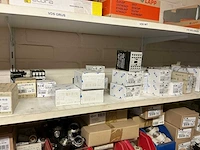 Partij installatiemateriaal - afbeelding 62 van  62