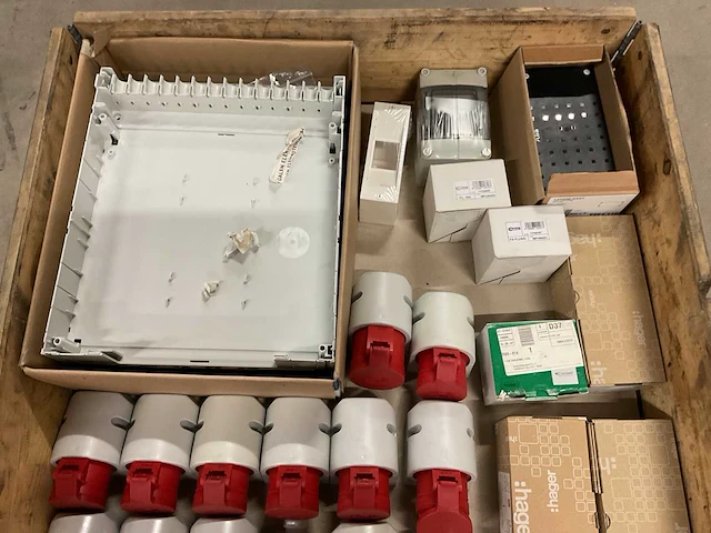 Partij installatiemateriaal - afbeelding 3 van  6
