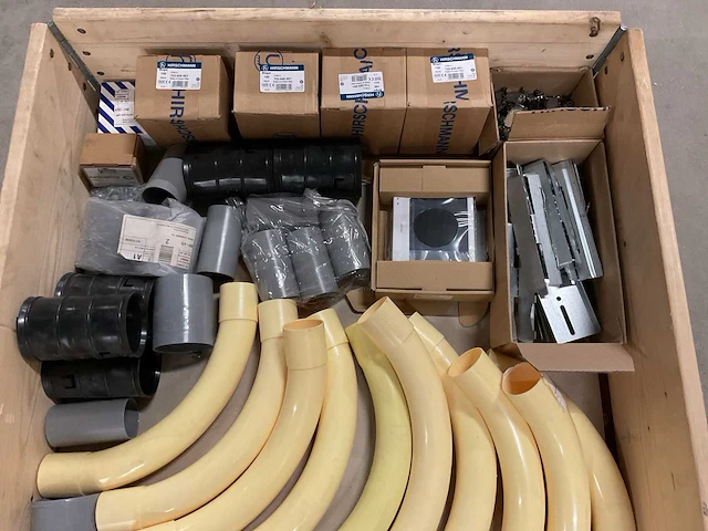 Partij installatiemateriaal - afbeelding 3 van  7