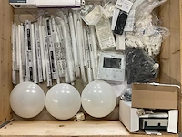 Partij installatiemateriaal - afbeelding 2 van  3