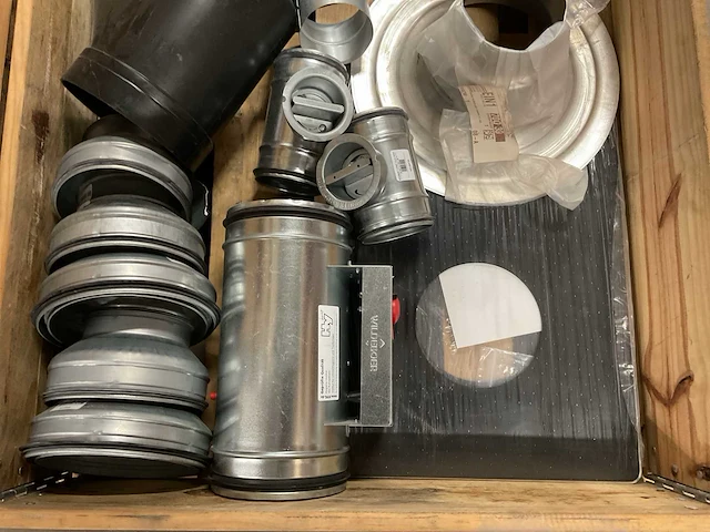Partij installatiemateriaal - afbeelding 2 van  4