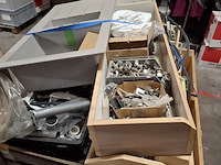 Partij installatiemateriaal - afbeelding 10 van  20