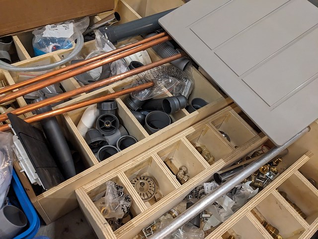 Partij installatiemateriaal - afbeelding 20 van  20