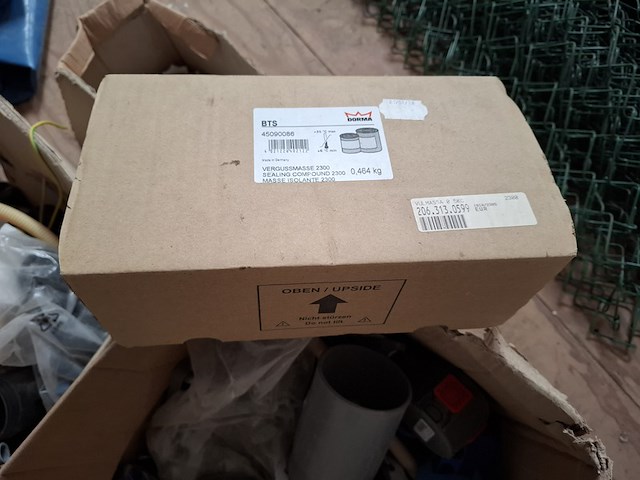 Partij installatiemateriaal - afbeelding 2 van  4