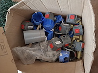 Partij installatiemateriaal - afbeelding 3 van  4