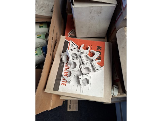 Partij installatiemateriaal - afbeelding 2 van  15