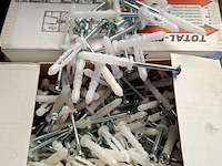 Partij installatiemateriaal - afbeelding 12 van  15