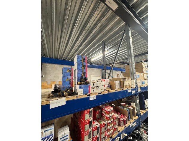 Partij installatiemateriaal - afbeelding 1 van  9