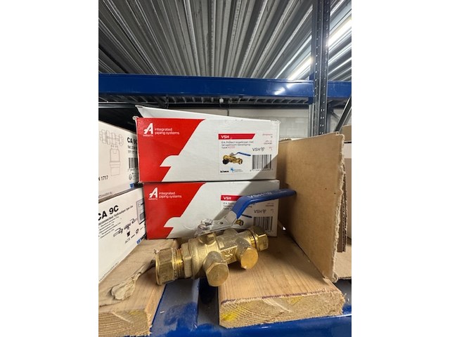 Partij installatiemateriaal - afbeelding 4 van  9