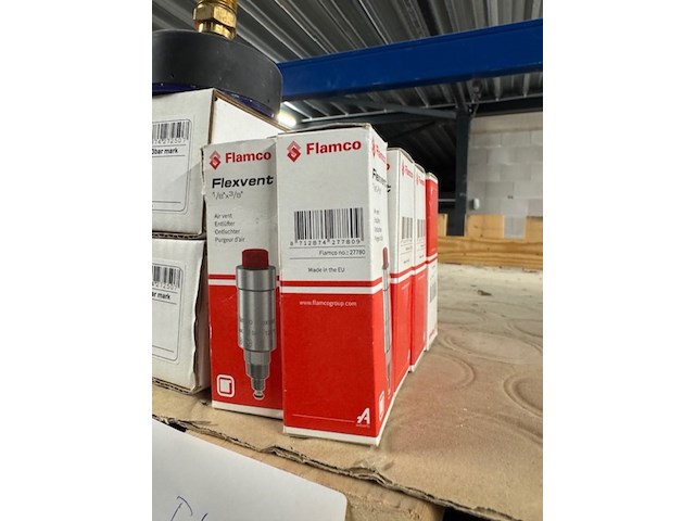 Partij installatiemateriaal - afbeelding 4 van  12