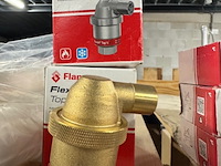 Partij installatiemateriaal - afbeelding 12 van  12