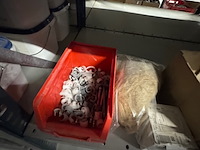 Partij installatiemateriaal - afbeelding 5 van  14