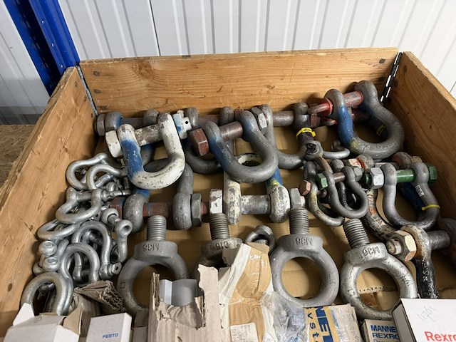 Partij installatiemateriaal - afbeelding 3 van  5