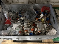 Partij installatiemateriaal - afbeelding 4 van  10