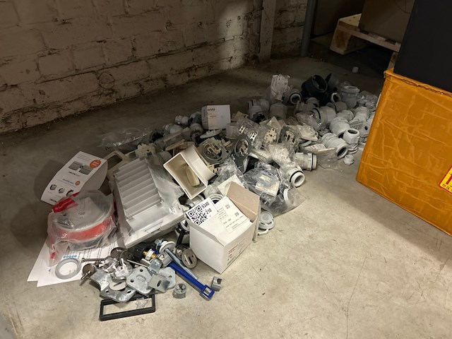 Partij installatiemateriaal - afbeelding 1 van  7