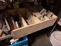 Partij installatiemateriaal - afbeelding 8 van  40