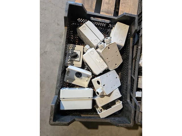 Partij installatiemateriaal - afbeelding 21 van  28