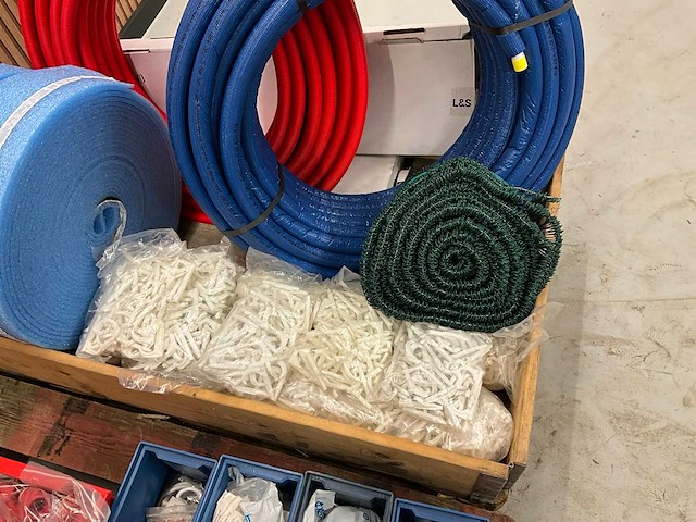 Partij installatiemateriaal - afbeelding 3 van  6