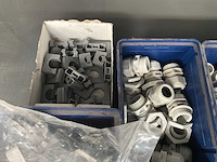 Partij installatiemateriaal - afbeelding 3 van  5