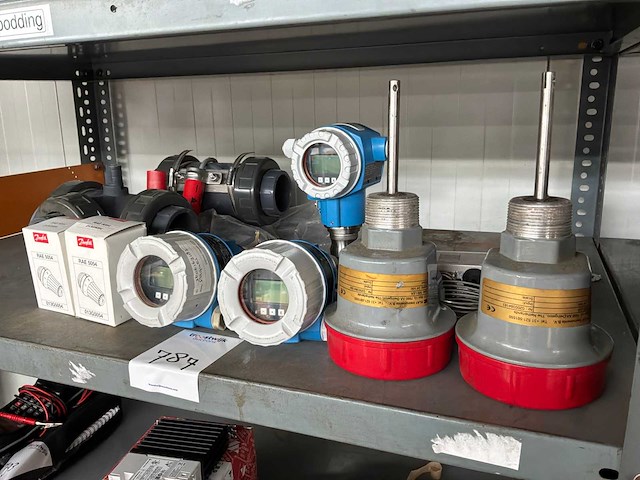 Partij installatiemateriaal - afbeelding 2 van  8