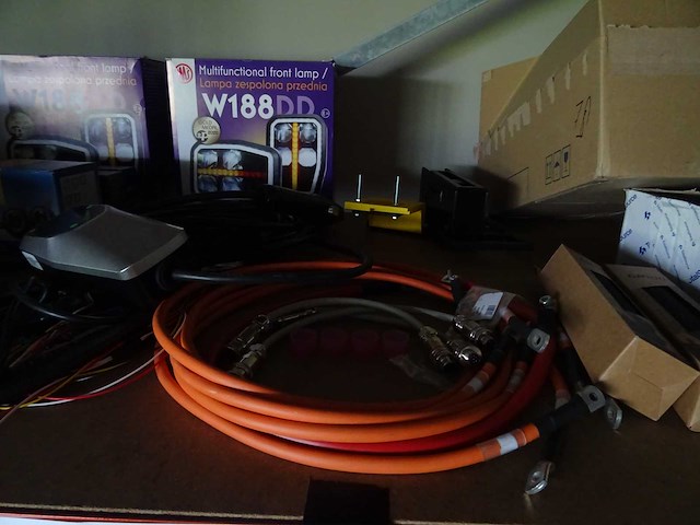 Partij installatiemateriaal - afbeelding 2 van  3