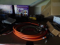 Partij installatiemateriaal - afbeelding 2 van  3