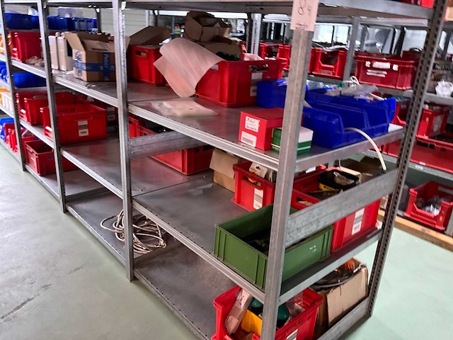 Partij installatiemateriaal - afbeelding 32 van  42