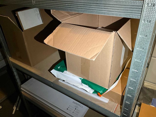 Partij installatiematerialen, gereedschappen en diversen - afbeelding 25 van  32