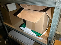 Partij installatiematerialen, gereedschappen en diversen - afbeelding 25 van  32
