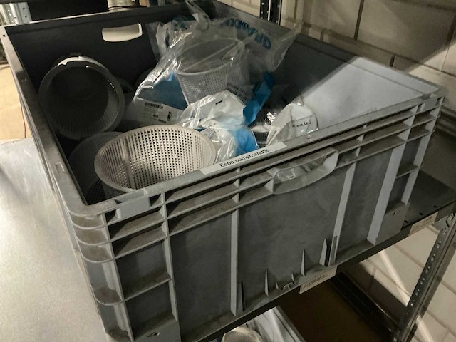 Partij installatiematerialen voor zwembaden - afbeelding 47 van  57